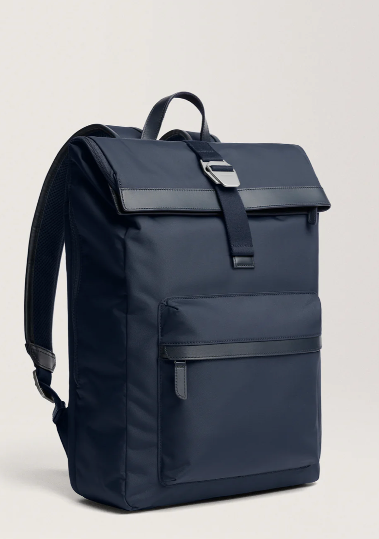 UrbanBackpack | Mochila Executiva Minimalista e Funcional