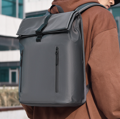 UrbanBackpack | Mochila Executiva Minimalista e Funcional